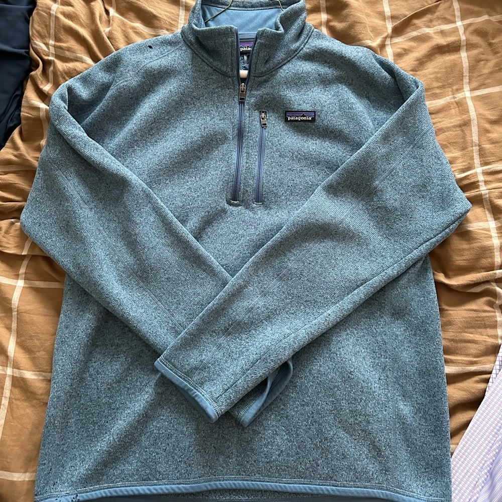 Patagonia men’s better sweater 1/4 zip fleece in pigeon blue.
